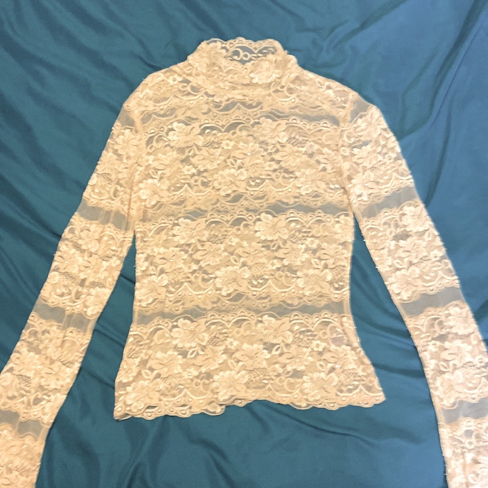 Cache vintage lace beaded blouse. no snags, no buttons missing. Like new